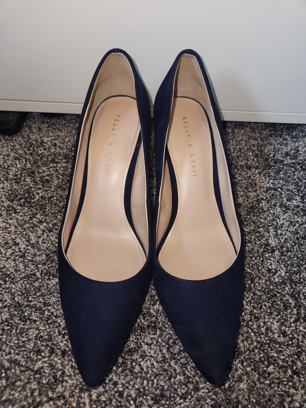 Kelly & Katie Navy Pointed-Toe Women's Pumps